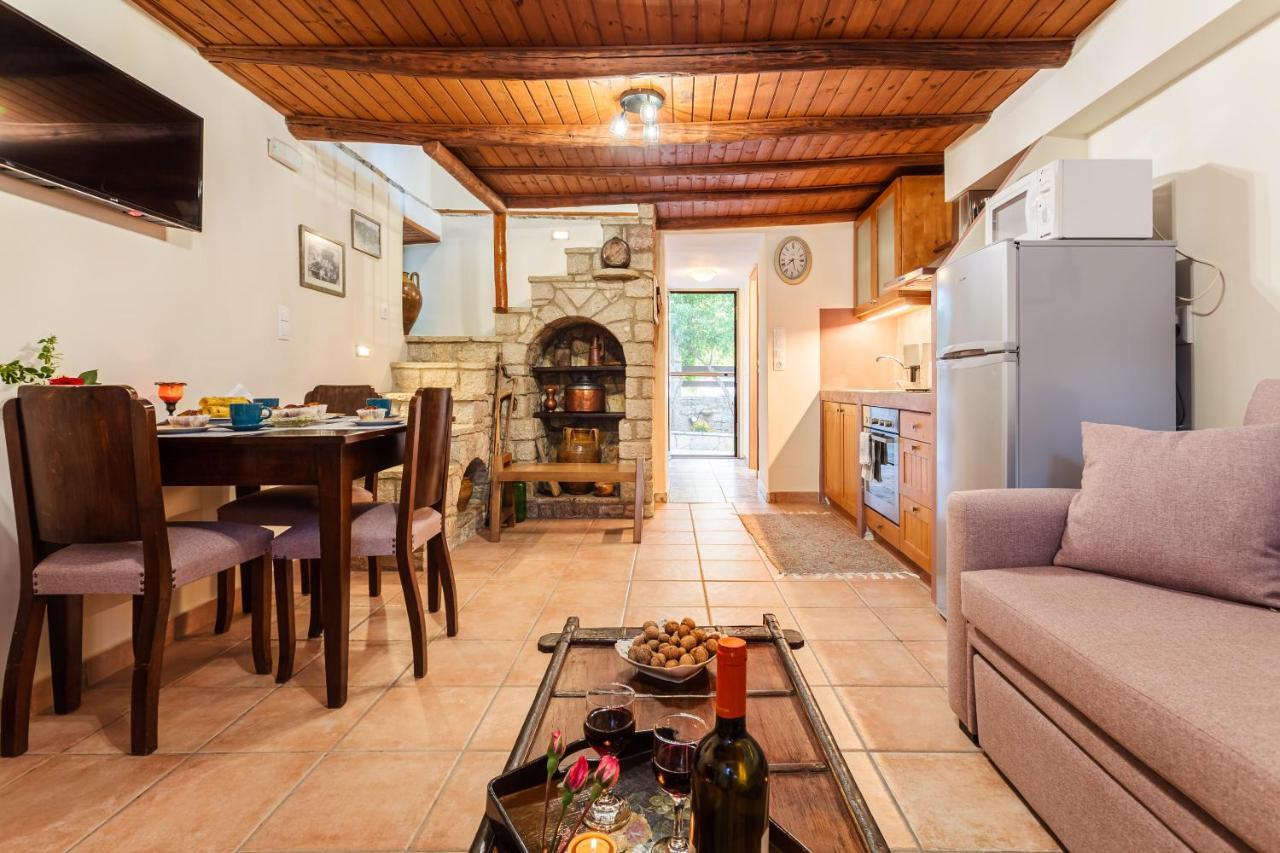 Petalidi Olive Garden Stone House Near The Beach Buitenkant foto
