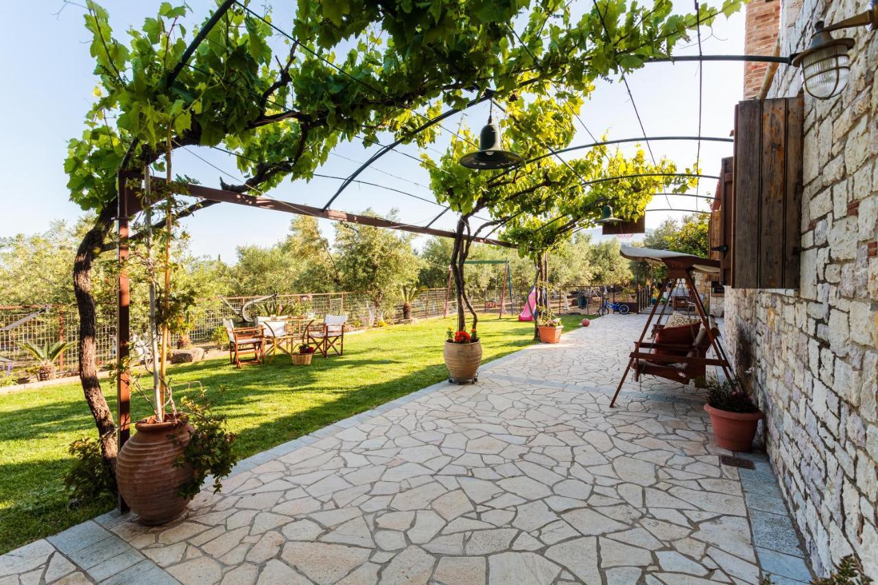 Petalidi Olive Garden Stone House Near The Beach Buitenkant foto